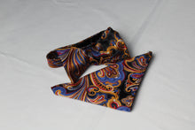 Load image into Gallery viewer, Paisley Self Bow-tie
